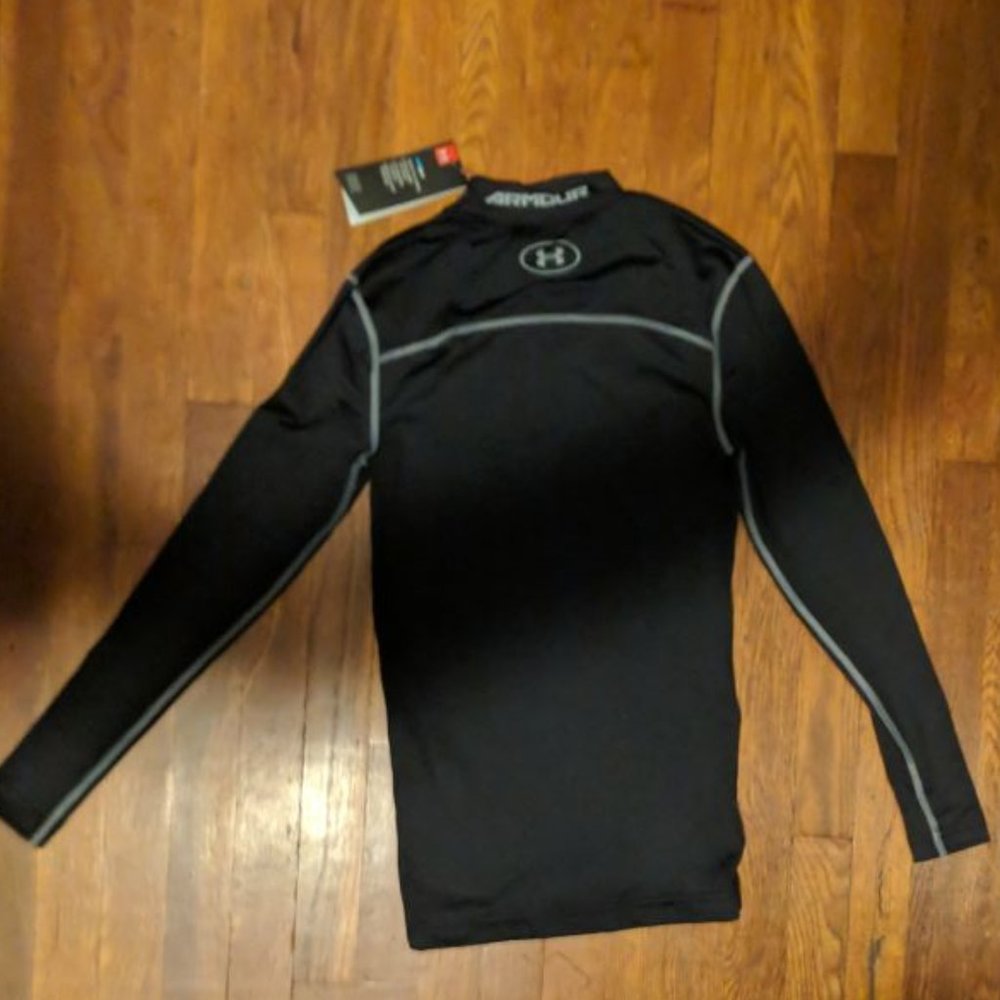 Black Mens Small Under Armour Compression top  NWT